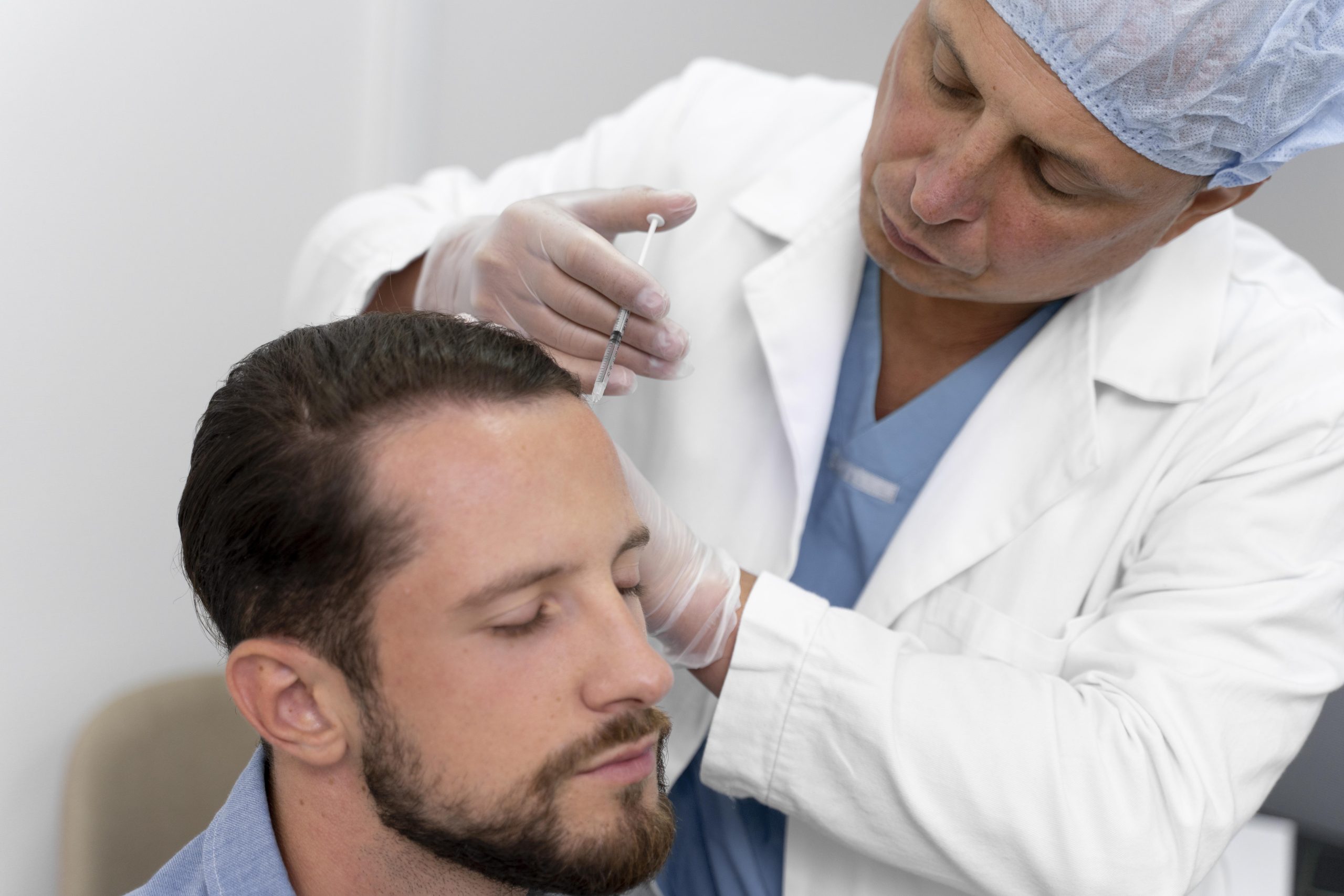 Advanced FUE hair transplant procedure at VitaRevo